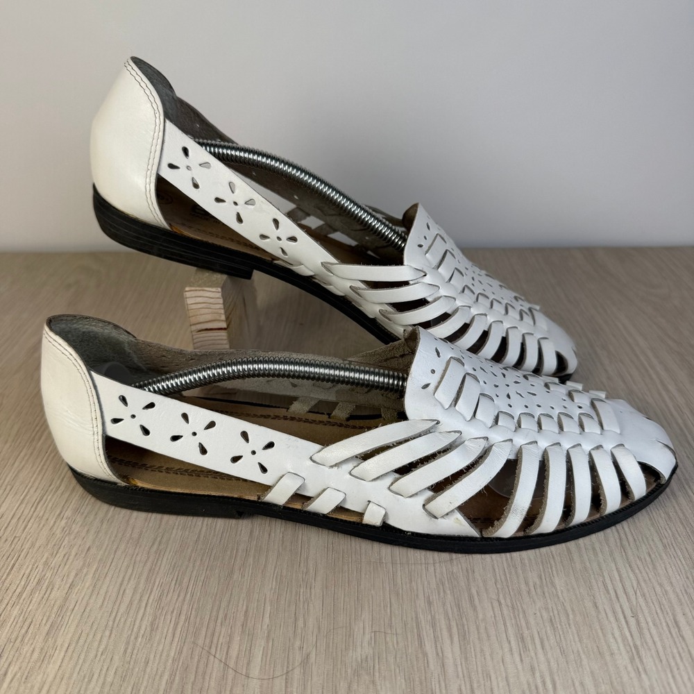 Basic Editions White Leather Huarache Sandals Woven Flats Women 9 Made in Brazil